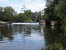 Mže - weir in Radčice