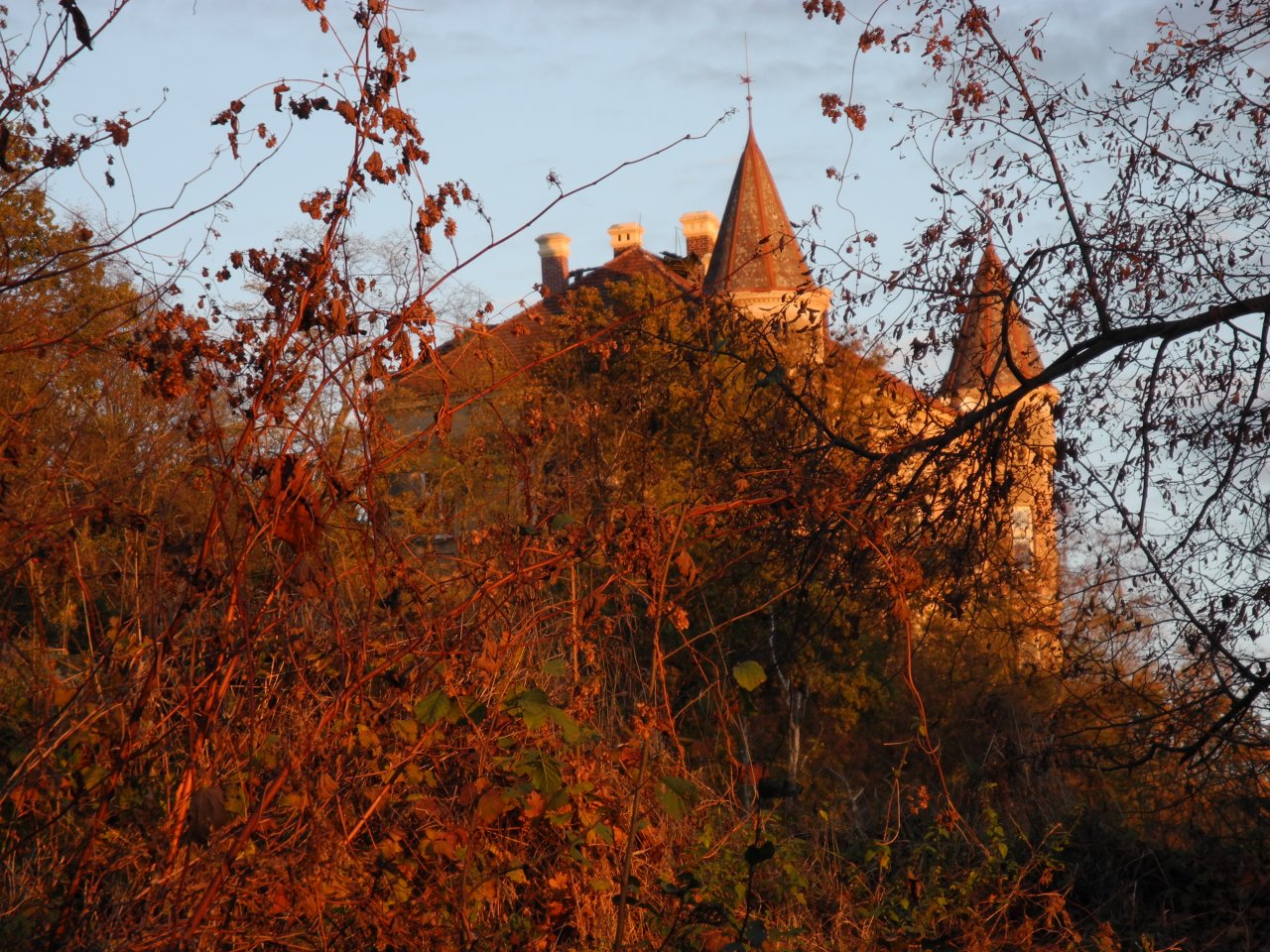 Little chateau nearby