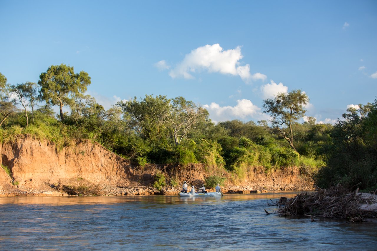Fishing from the drifting boat