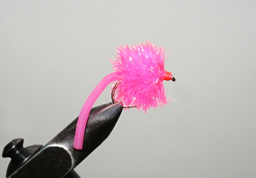 Fluo Pink Worm Blob Leaded - Absolutely disgusting colored thing... But very tasty for rainbows!