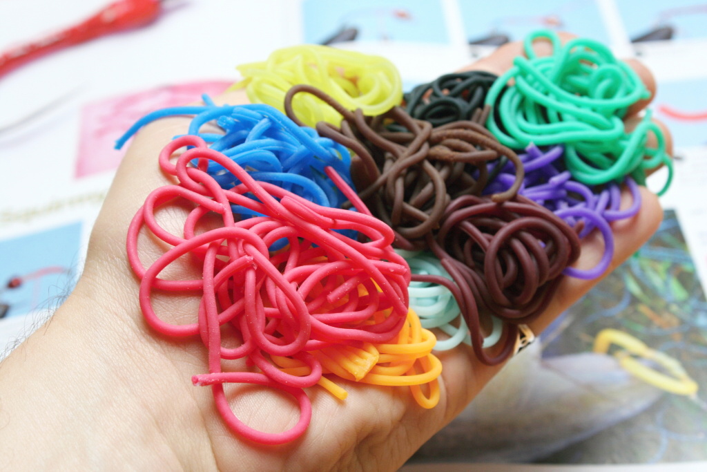 FlyBox Squirmy Legs - Detail shot shows a soft structure of material