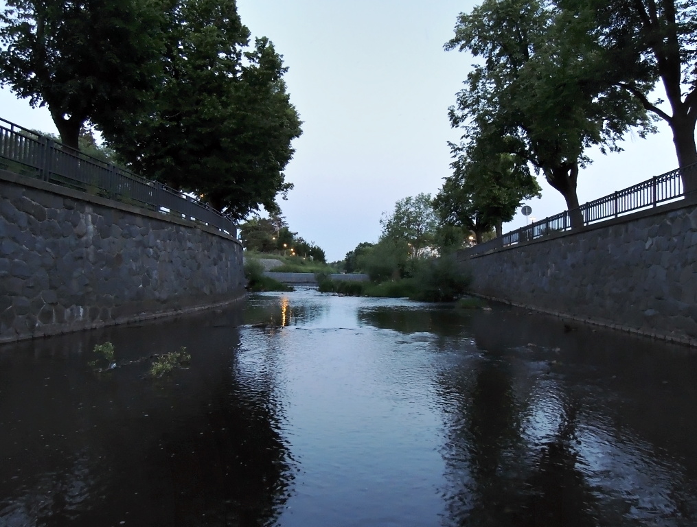 A popular part of river with many small currents, retreats and shallow pools ending with a sluice with many fish surprises